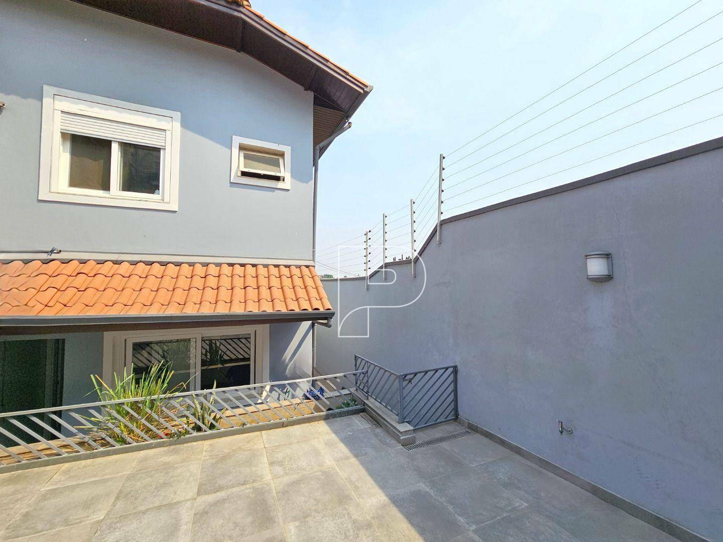 Casa à venda com 4 quartos, 200m² - Foto 26