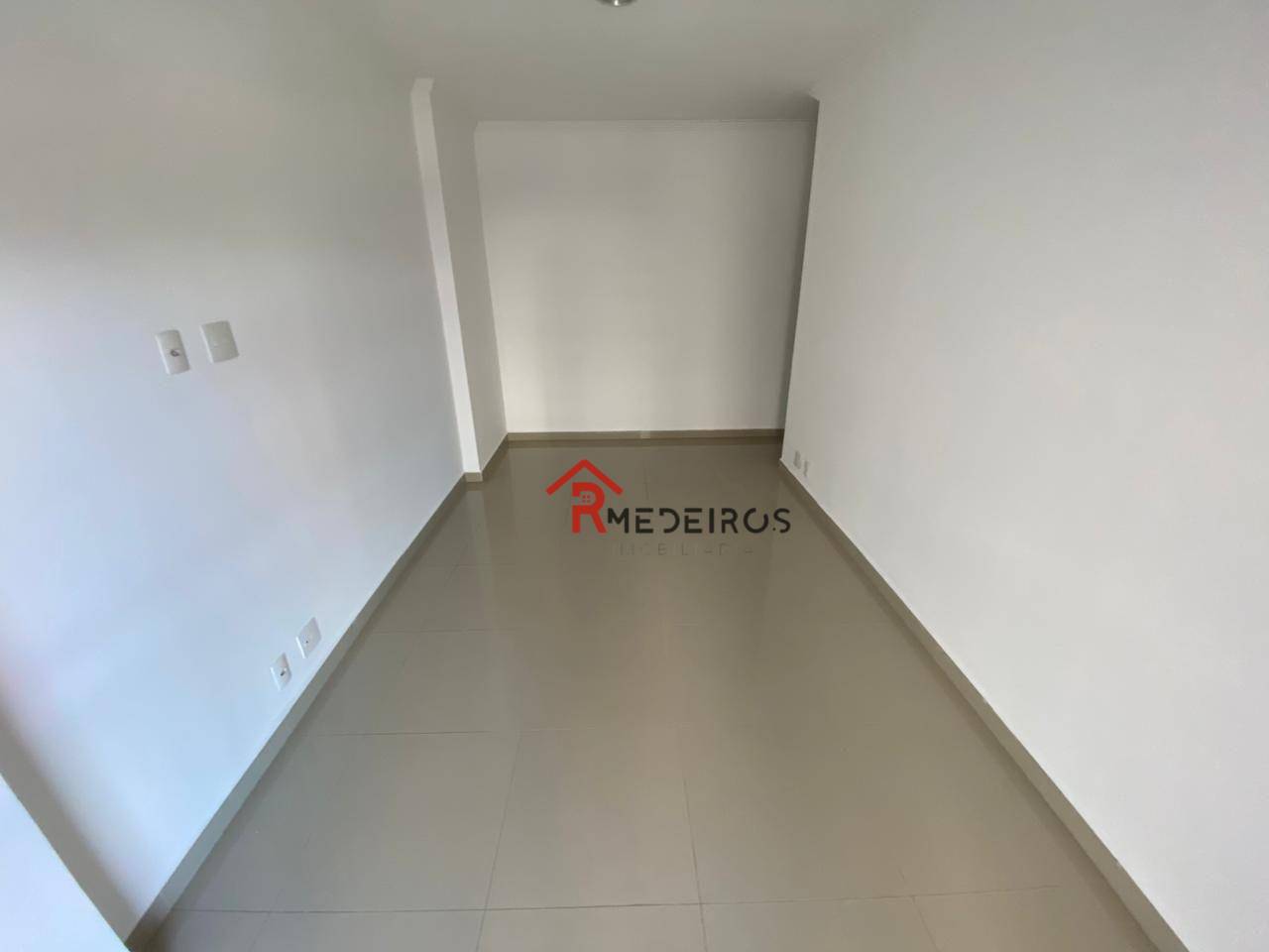 Apartamento para alugar com 2 quartos, 92m² - Foto 10