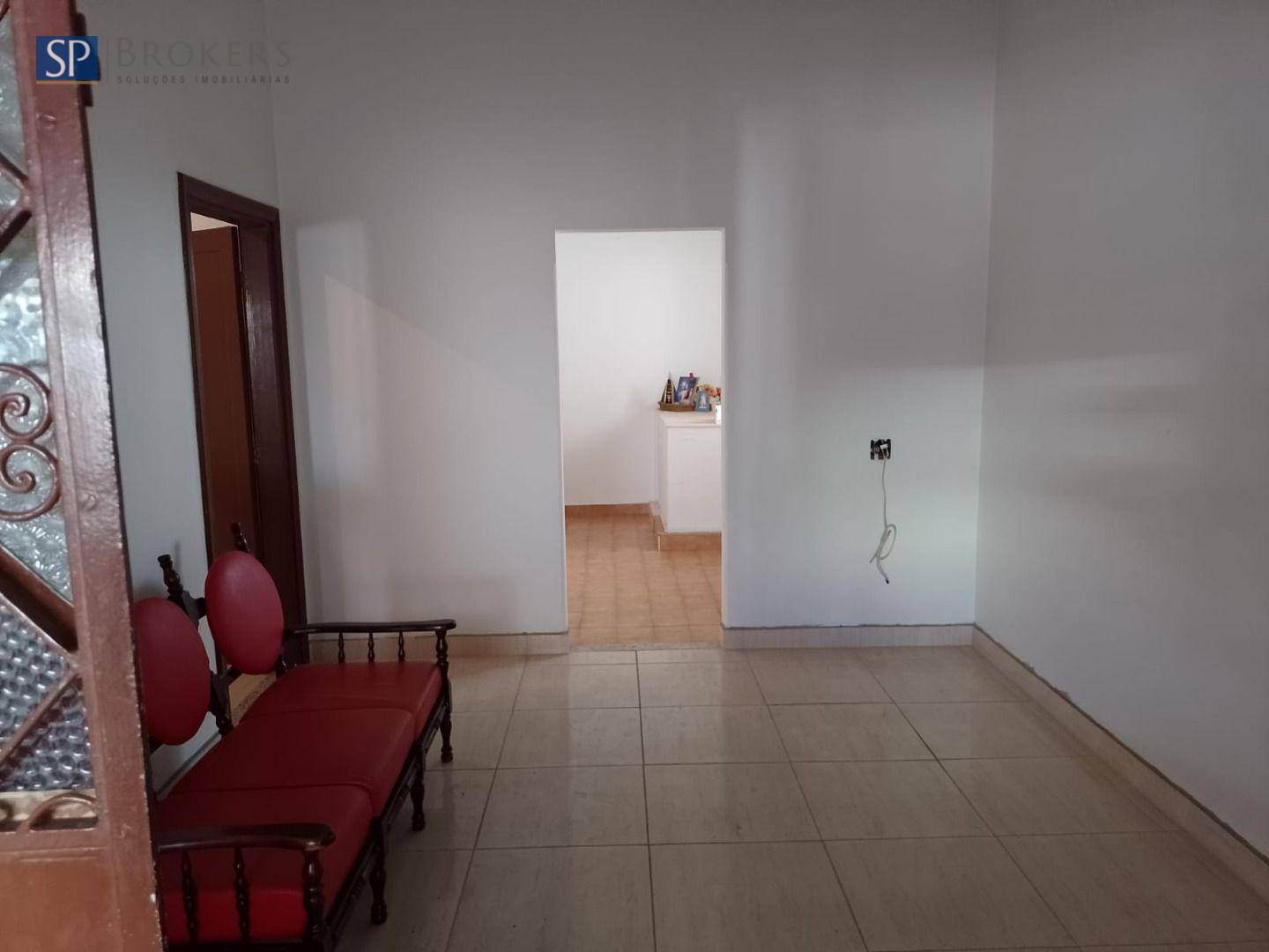 Casa à venda com 3 quartos, 329m² - Foto 4