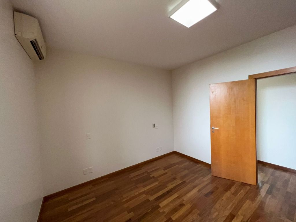 Casa de Condomínio à venda com 3 quartos, 460m² - Foto 54