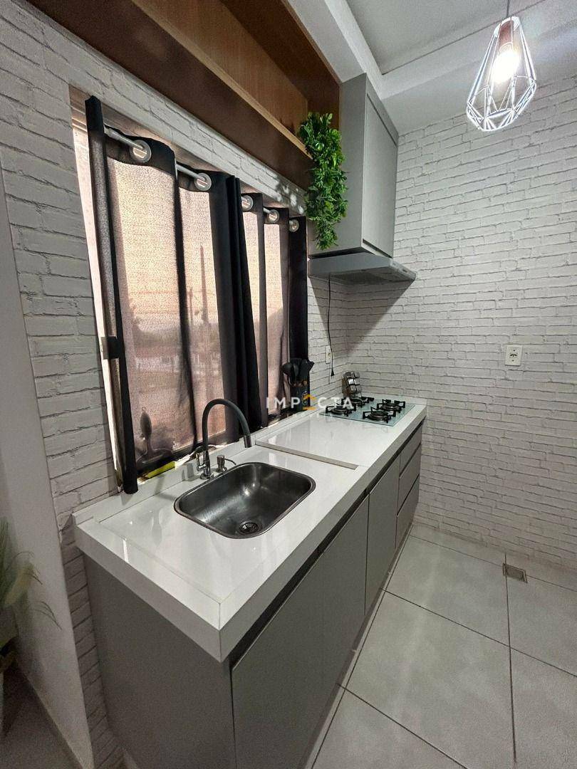 Apartamento à venda com 2 quartos, 55m² - Foto 2