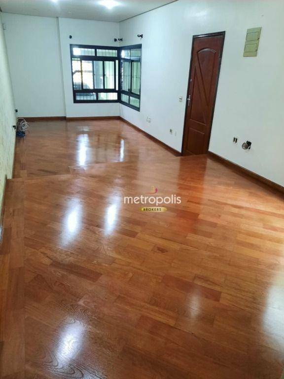 Sobrado à venda com 3 quartos, 180m² - Foto 1