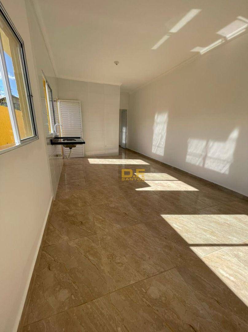 Casa à venda com 2 quartos, 50m² - Foto 14