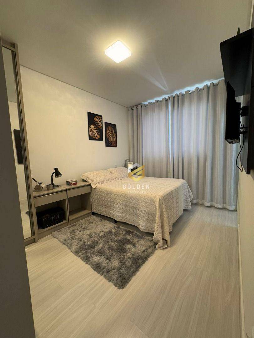 Apartamento à venda com 2 quartos, 75m² - Foto 17