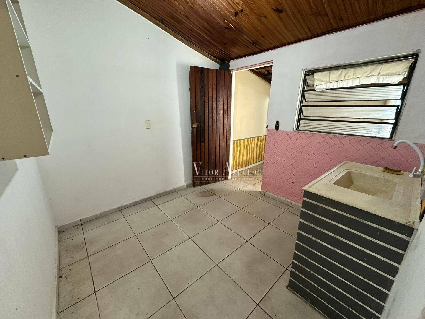 Casa à venda com 2 quartos, 140m² - Foto 17