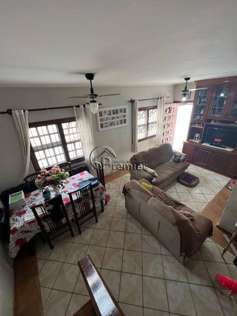 Casa à venda com 3 quartos, 114m² - Foto 9