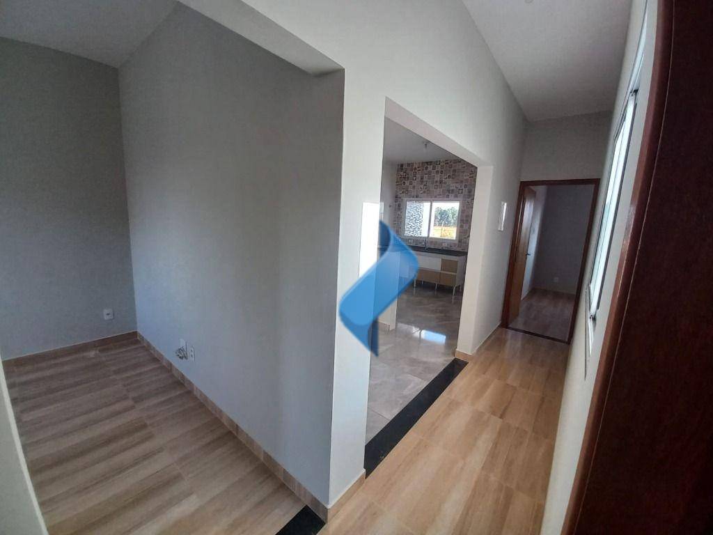 Casa à venda com 4 quartos, 205m² - Foto 12