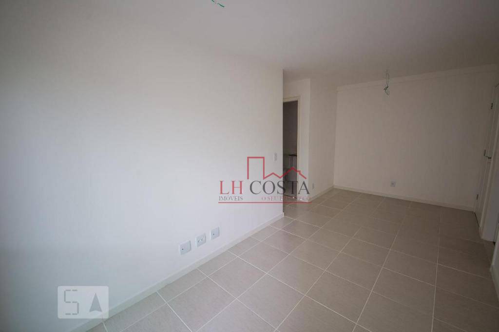 Apartamento à venda com 2 quartos, 60m² - Foto 6