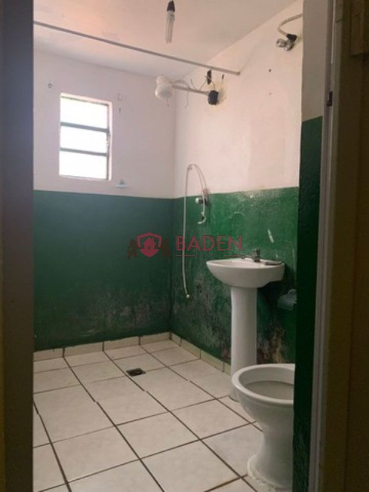 Casa à venda com 4 quartos, 167m² - Foto 13