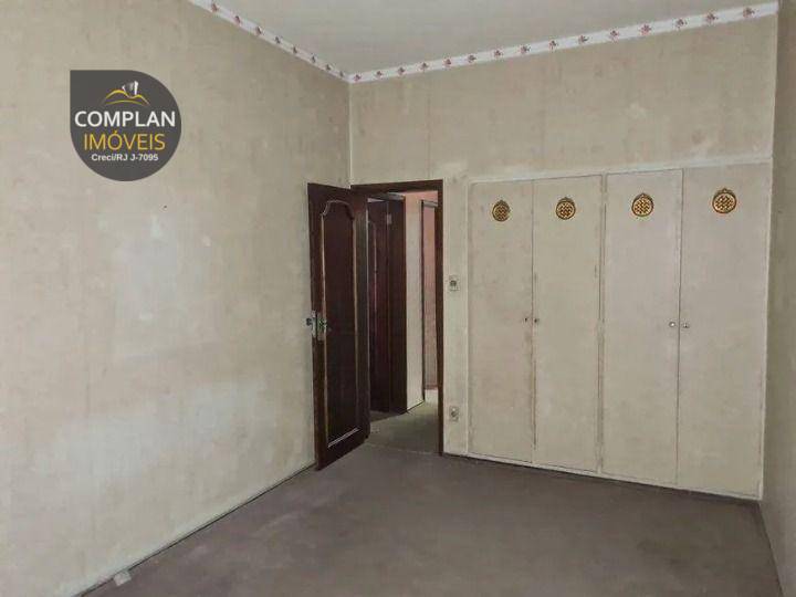 Apartamento à venda com 4 quartos, 212m² - Foto 14