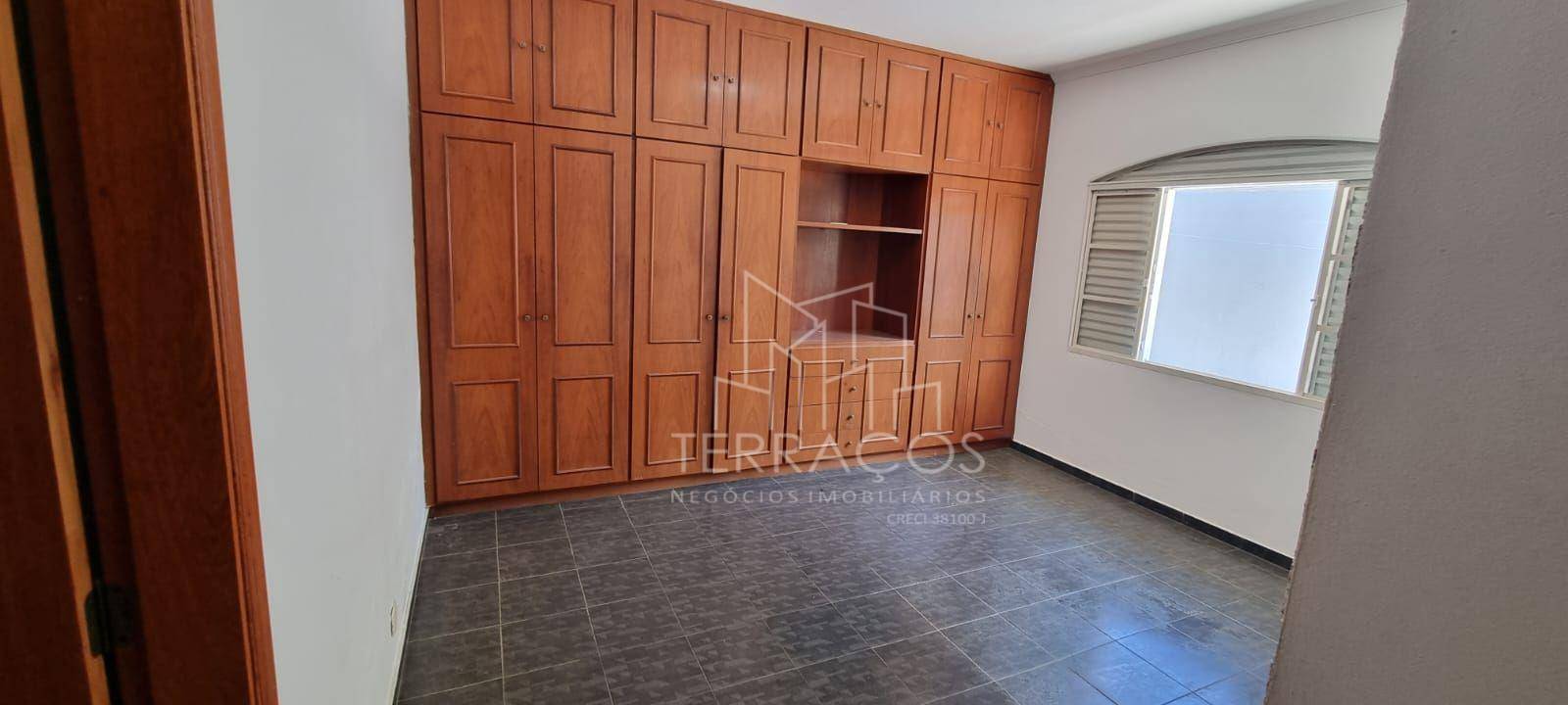 Sobrado à venda e aluguel com 4 quartos, 270m² - Foto 10