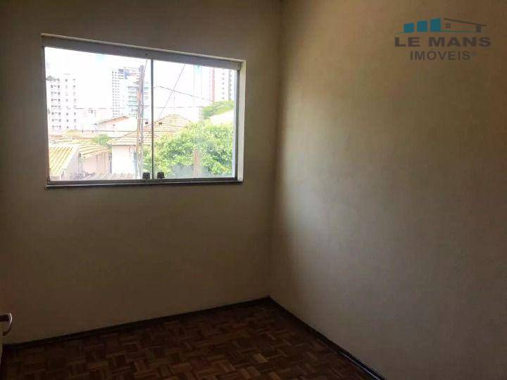 Casa para alugar com 3 quartos, 197m² - Foto 4