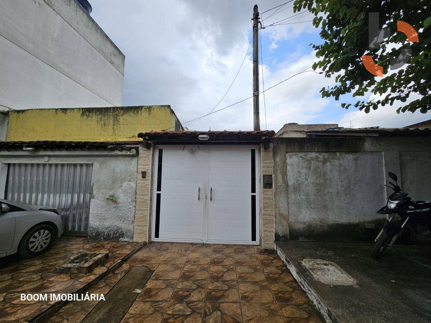 Casa à venda com 2 quartos, 107m² - Foto 1