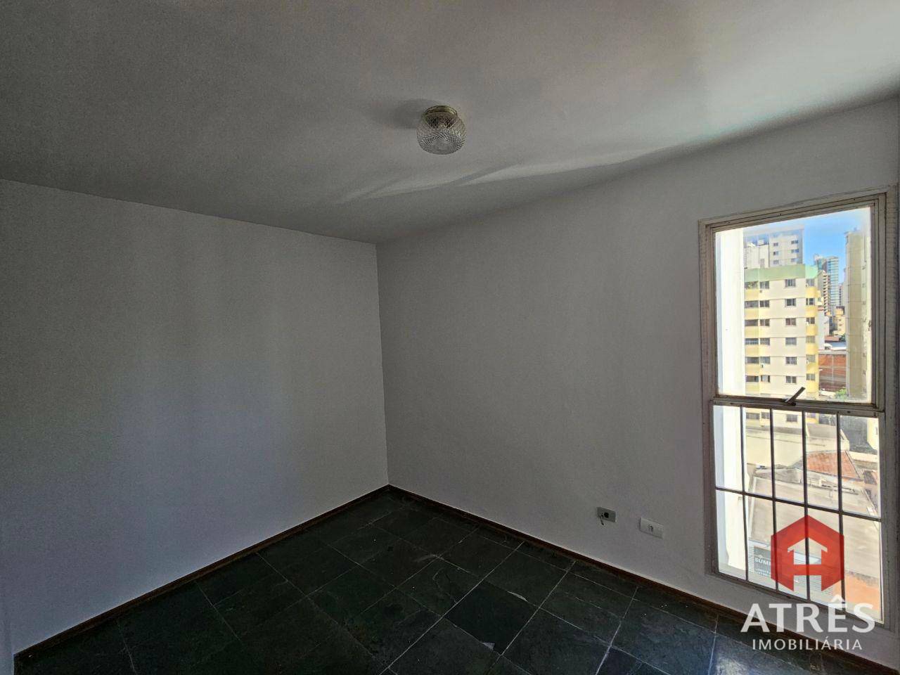 Apartamento para alugar com 3 quartos, 80m² - Foto 7