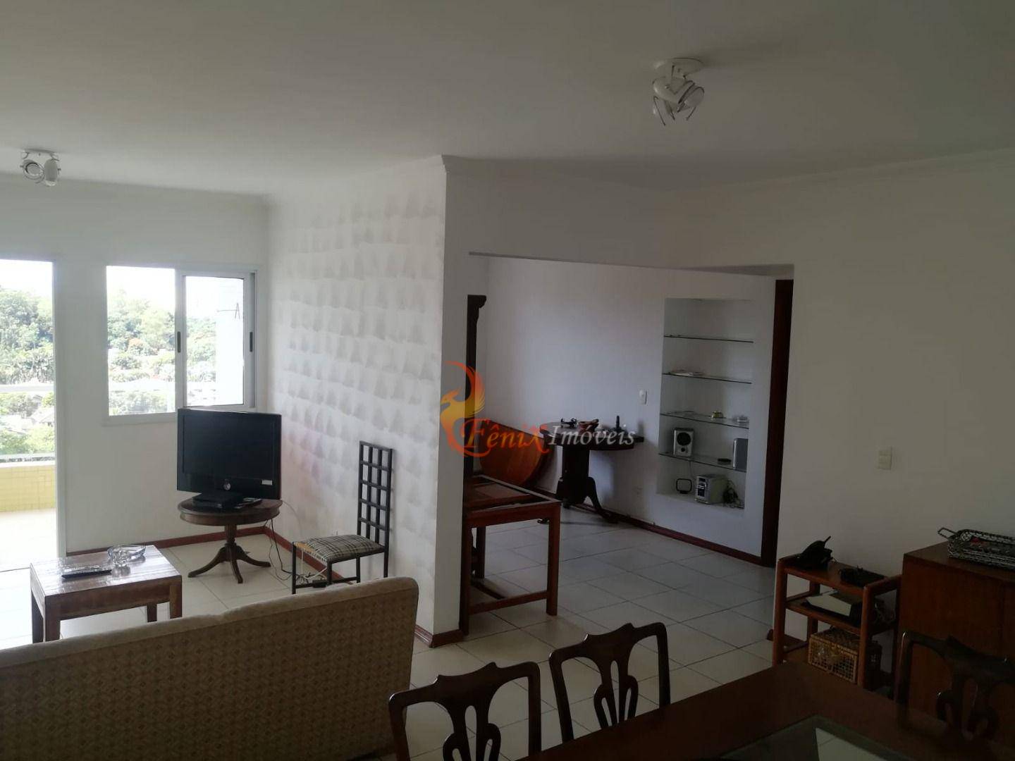 Apartamento à venda com 3 quartos, 136m² - Foto 2