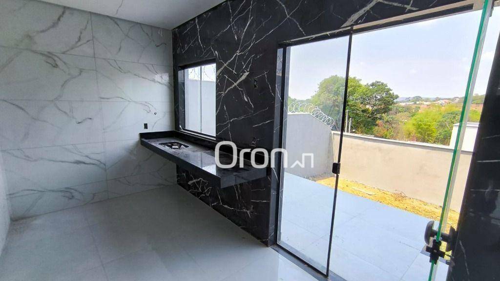 Sobrado à venda com 3 quartos, 150m² - Foto 1