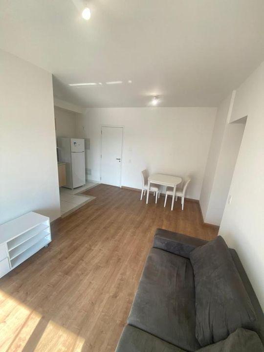 Apartamento para alugar com 1 quarto, 50m² - Foto 2