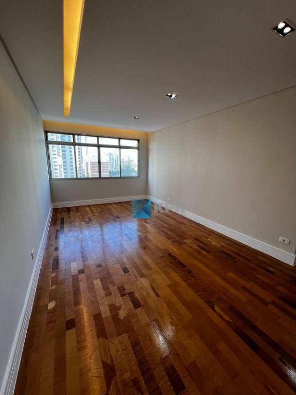 Apartamento à venda com 3 quartos, 130m² - Foto 11