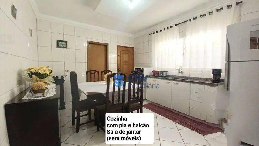 Casa à venda com 3 quartos, 137m² - Foto 3