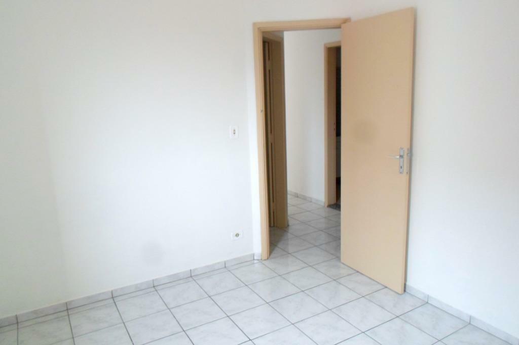 Apartamento à venda com 3 quartos, 64m² - Foto 3