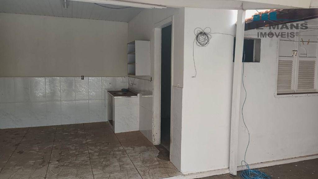 Casa à venda com 3 quartos, 196m² - Foto 24