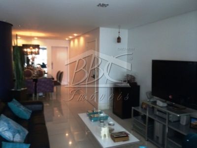 Apartamento à venda com 3 quartos, 156m² - Foto 9