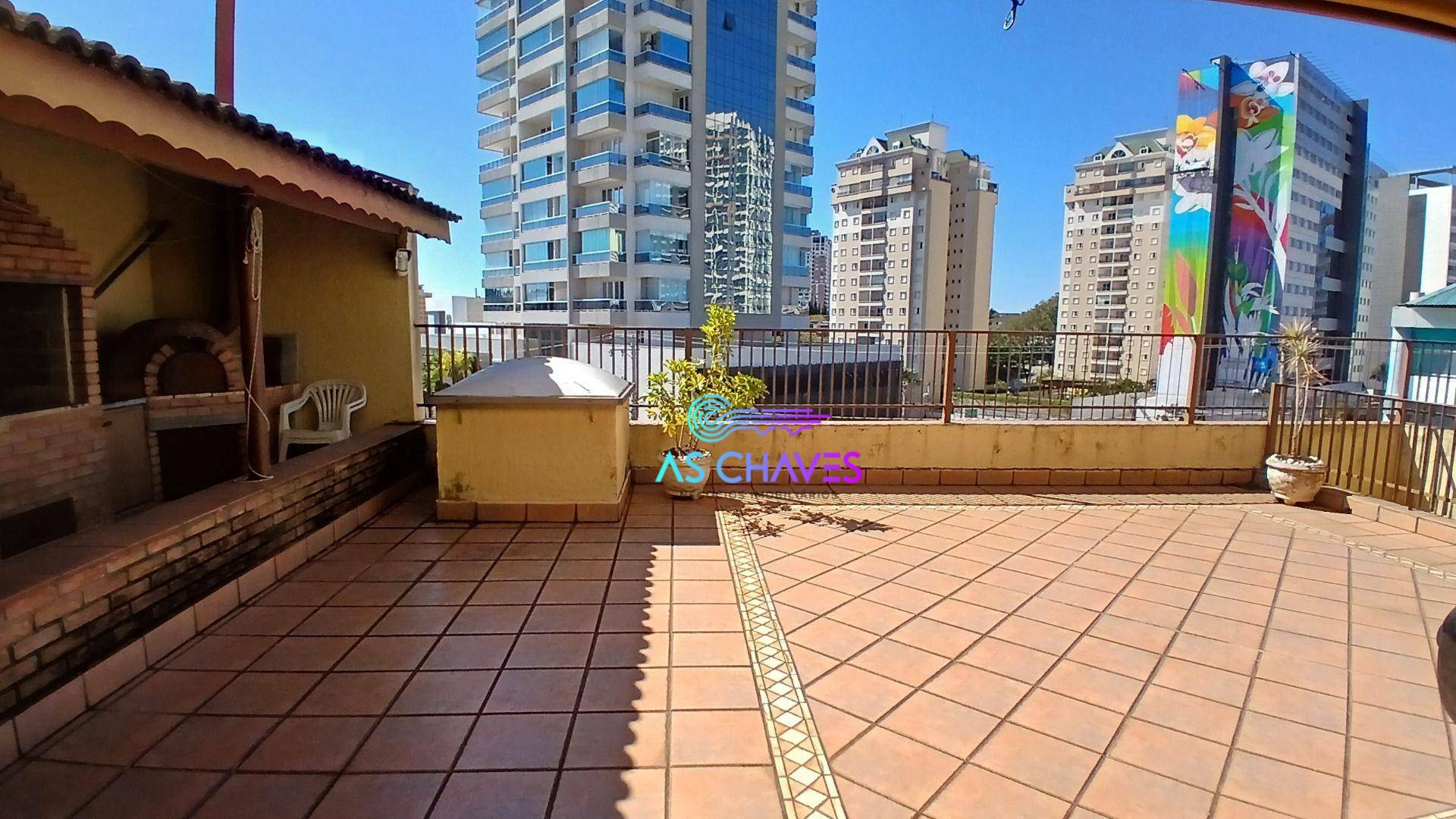 Casa à venda com 4 quartos, 355m² - Foto 23