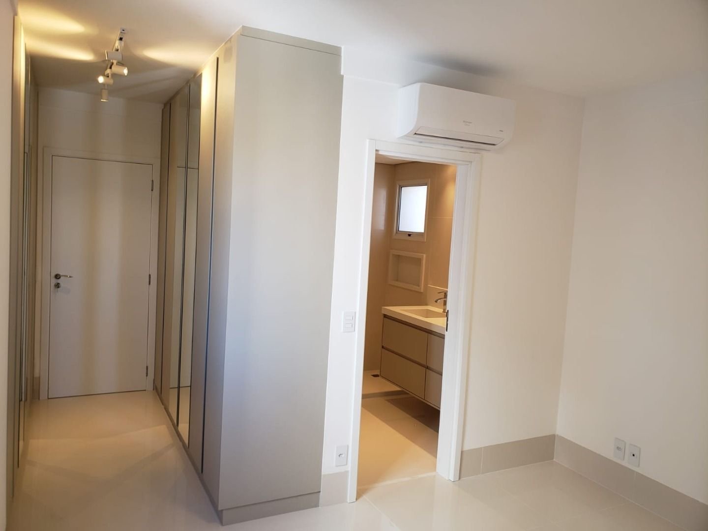 Apartamento à venda com 3 quartos, 145m² - Foto 21