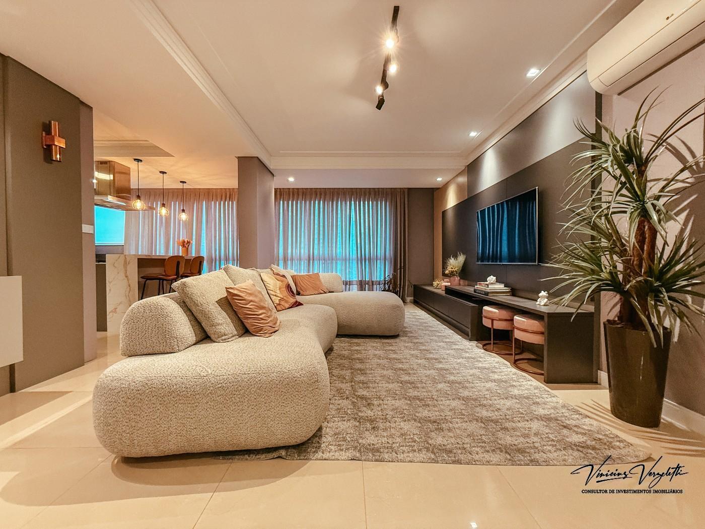 Apartamento para alugar com 3 quartos, 140m² - Foto 1