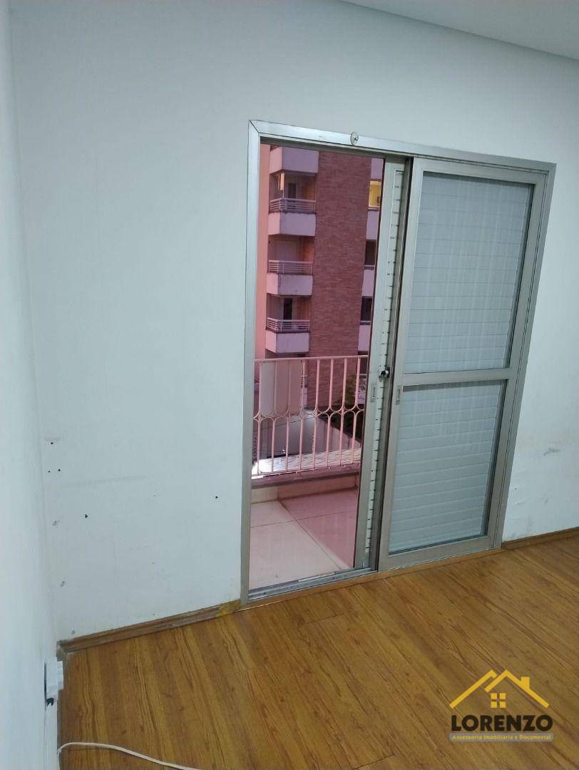 Apartamento à venda com 2 quartos, 61m² - Foto 5