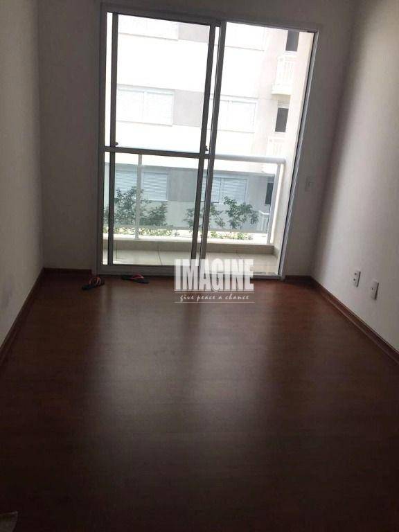 Apartamento à venda com 2 quartos, 60m² - Foto 4