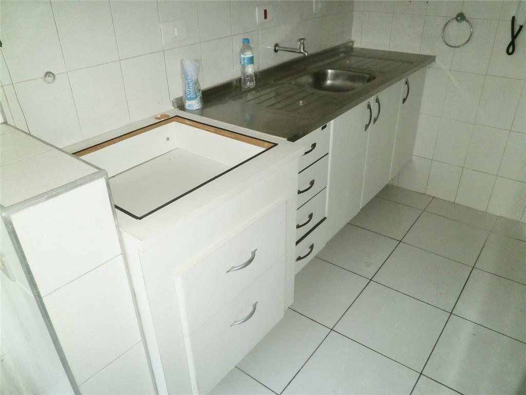 Apartamento à venda com 2 quartos, 64m² - Foto 18