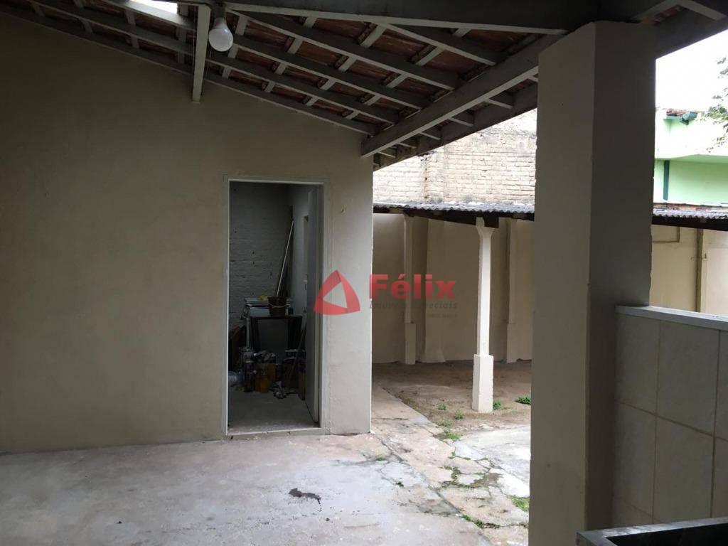 Casa à venda com 3 quartos, 110m² - Foto 17