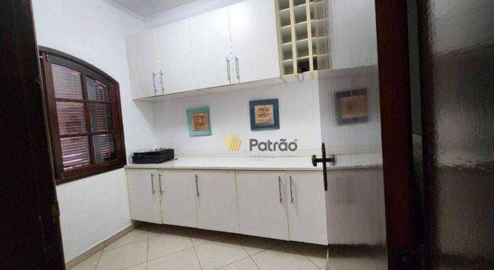 Sobrado à venda com 4 quartos, 297m² - Foto 30