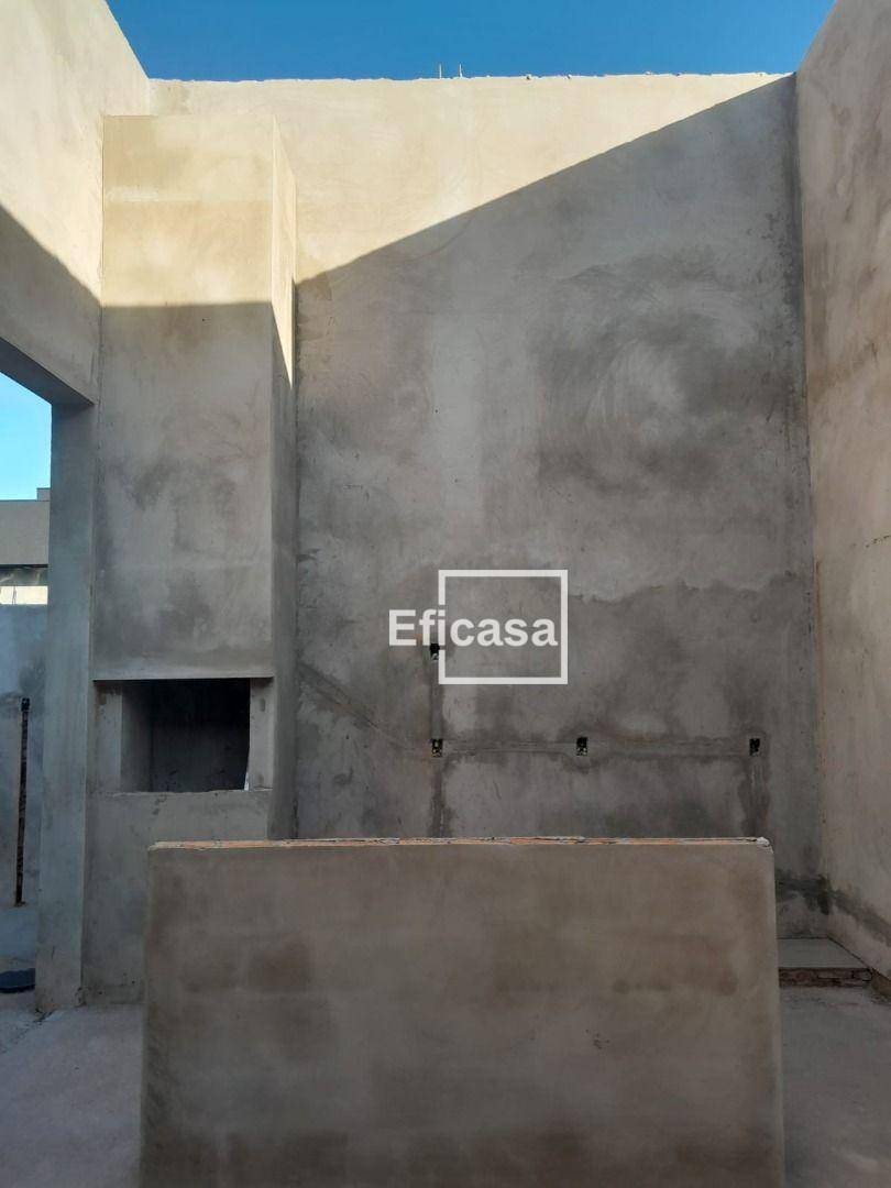 Casa à venda com 3 quartos, 160m² - Foto 2