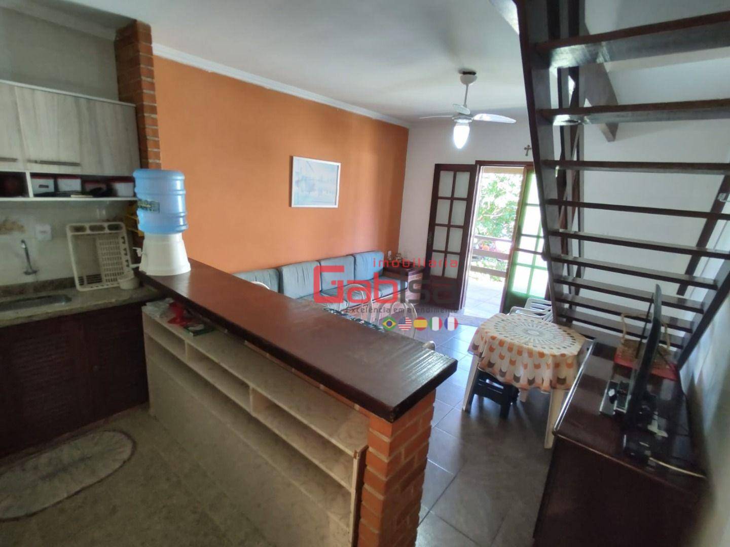 Apartamento à venda com 2 quartos, 70m² - Foto 1