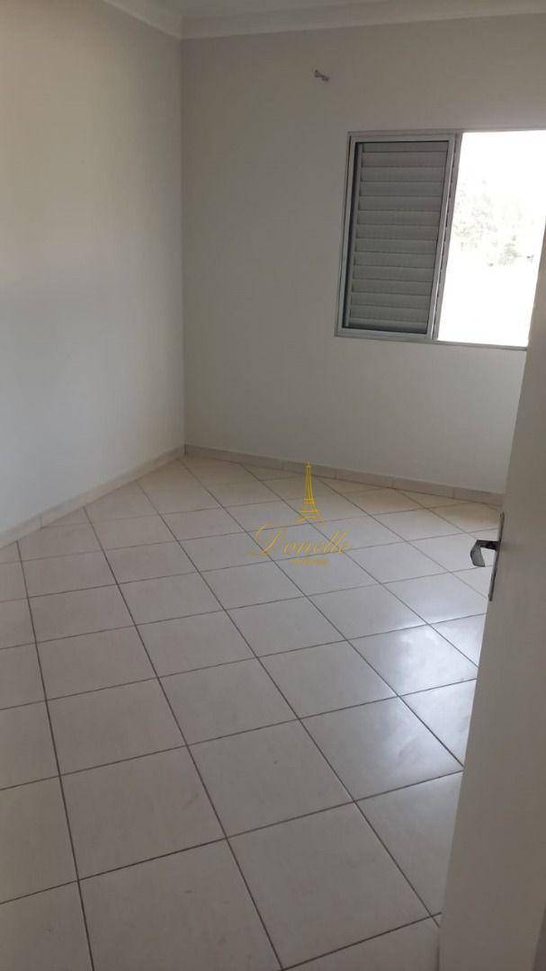 Apartamento para alugar com 2 quartos, 70m² - Foto 15