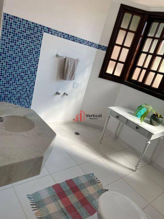 Sobrado à venda com 3 quartos, 300m² - Foto 11