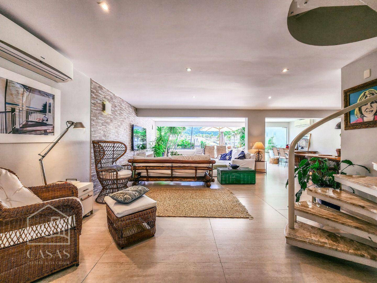 Casa de Condomínio à venda e temporada com 4 quartos, 250m² - Foto 2