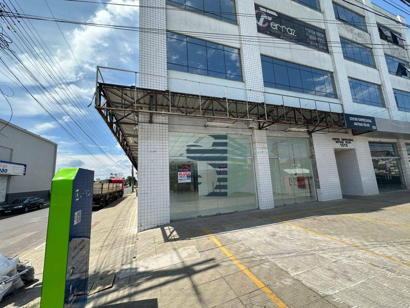 Loja-Salão para alugar, 246m² - Foto 1