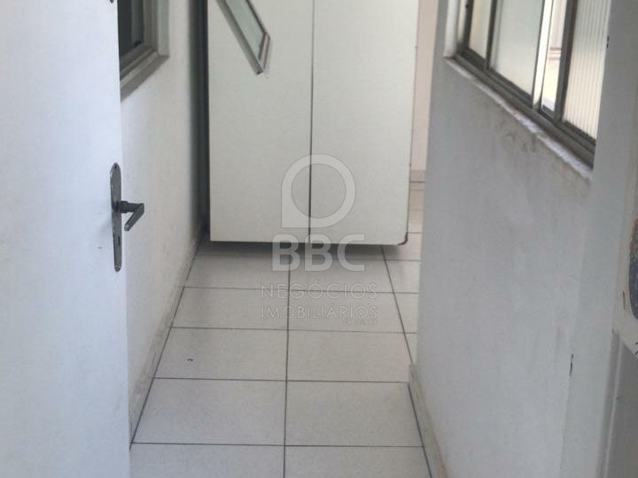 Apartamento à venda com 2 quartos, 86m² - Foto 3