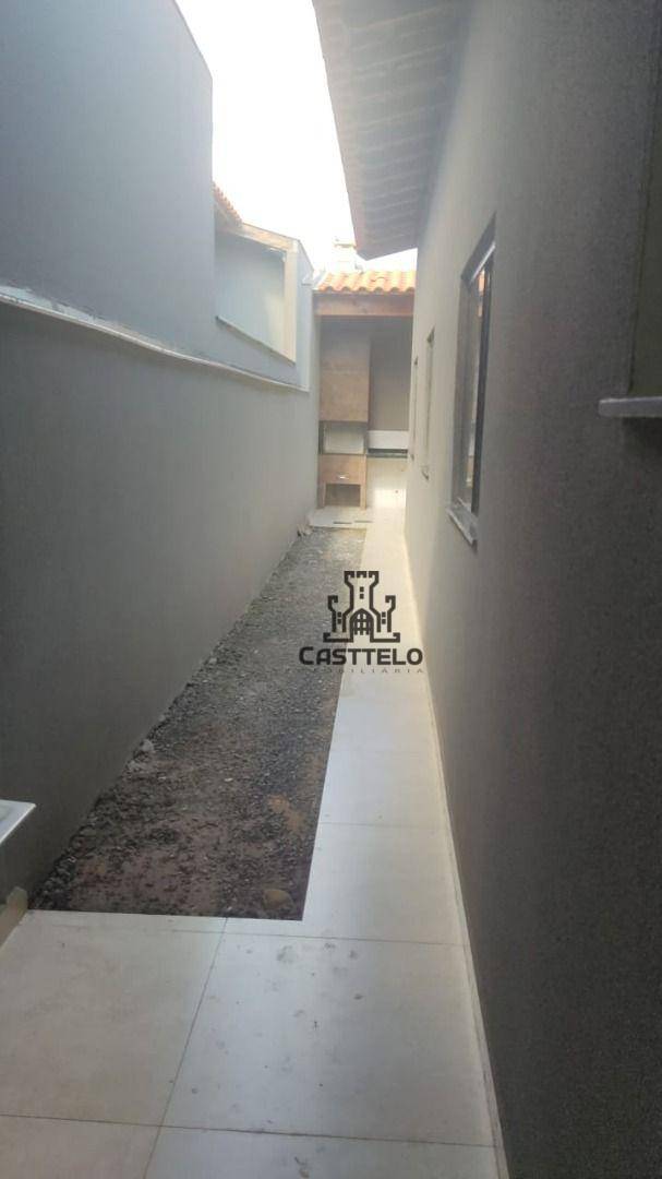 Casa à venda com 3 quartos, 84m² - Foto 7