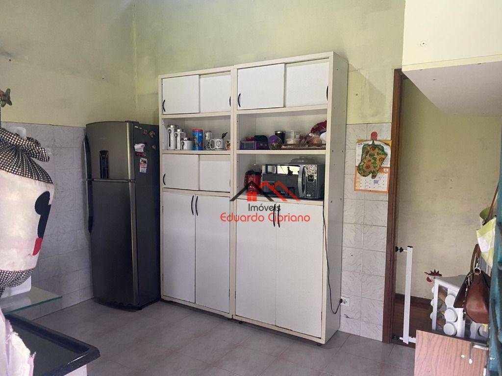 Casa à venda com 4 quartos, 198m² - Foto 24