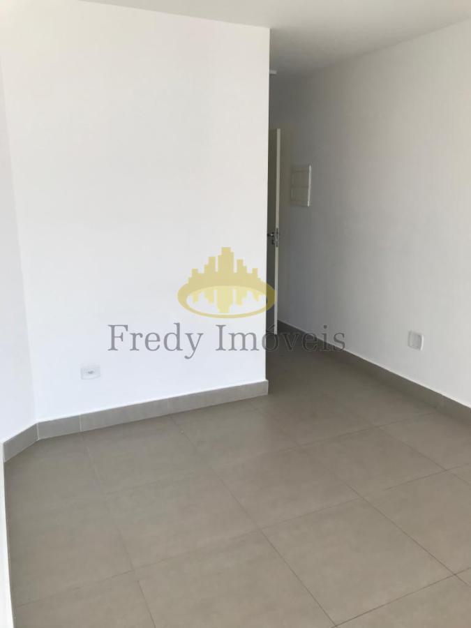 Apartamento à venda com 2 quartos, 62m² - Foto 4