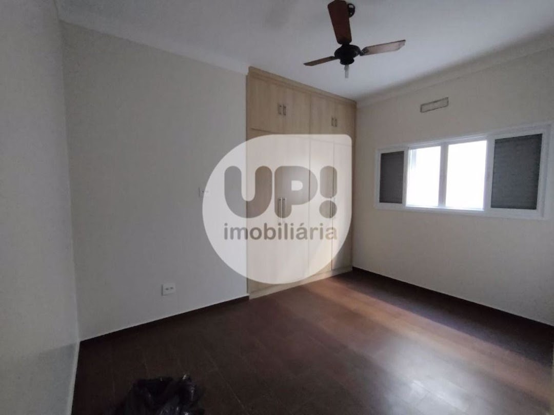 Casa à venda com 4 quartos, 275m² - Foto 4