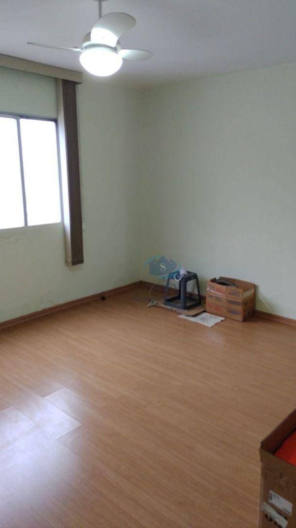 Apartamento à venda com 2 quartos, 62m² - Foto 13