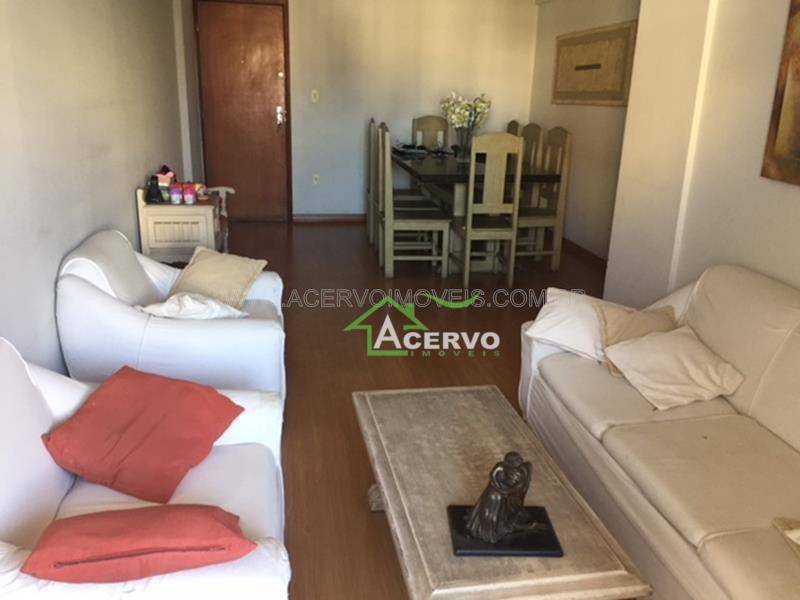 Apartamento à venda com 3 quartos, 110m² - Foto 3