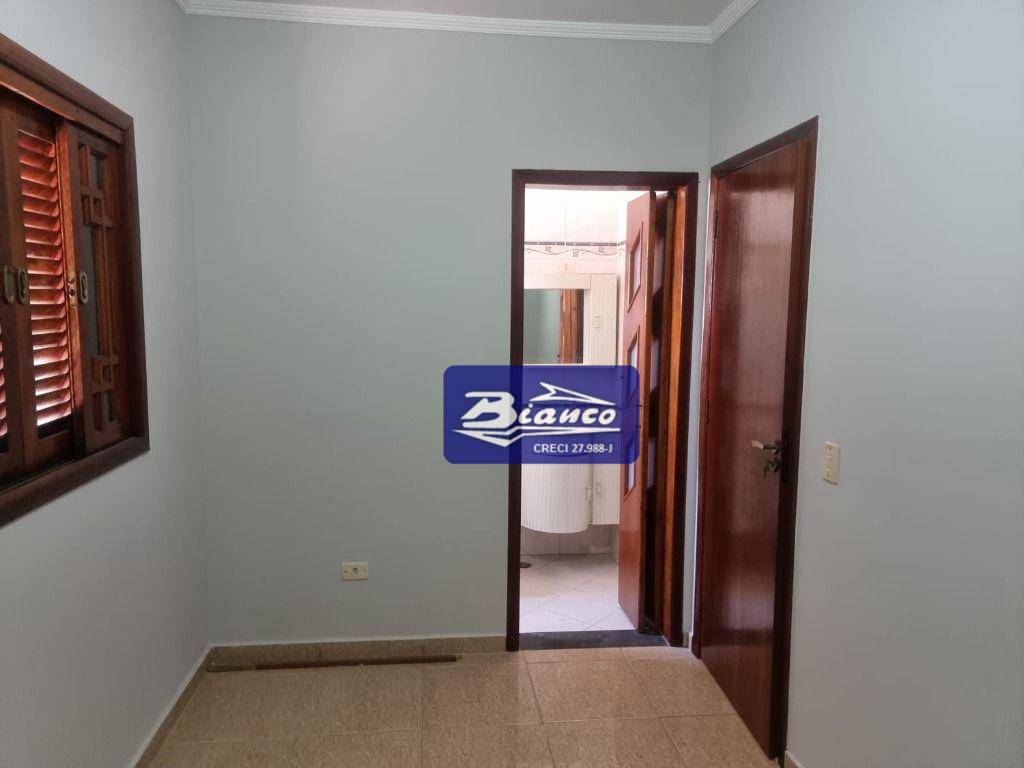 Sobrado à venda com 3 quartos, 185m² - Foto 14