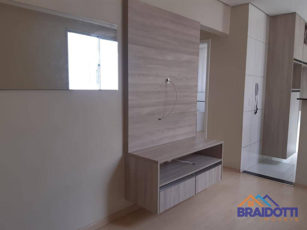 Apartamento à venda com 2 quartos, 45m² - Foto 1