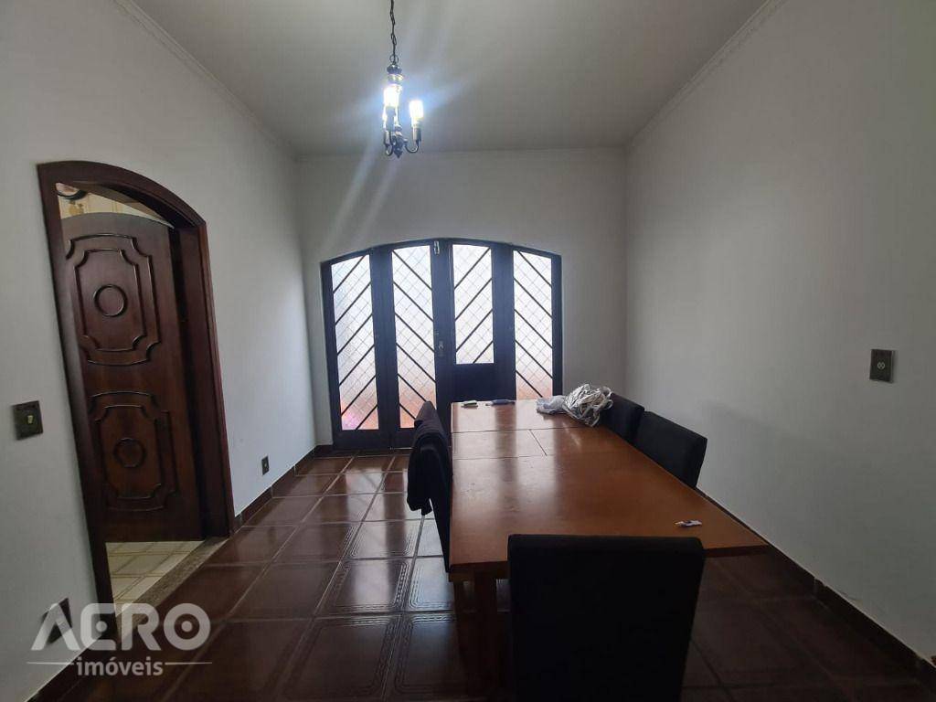 Casa à venda com 3 quartos, 246m² - Foto 23